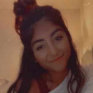 Meet your Posher, Mia